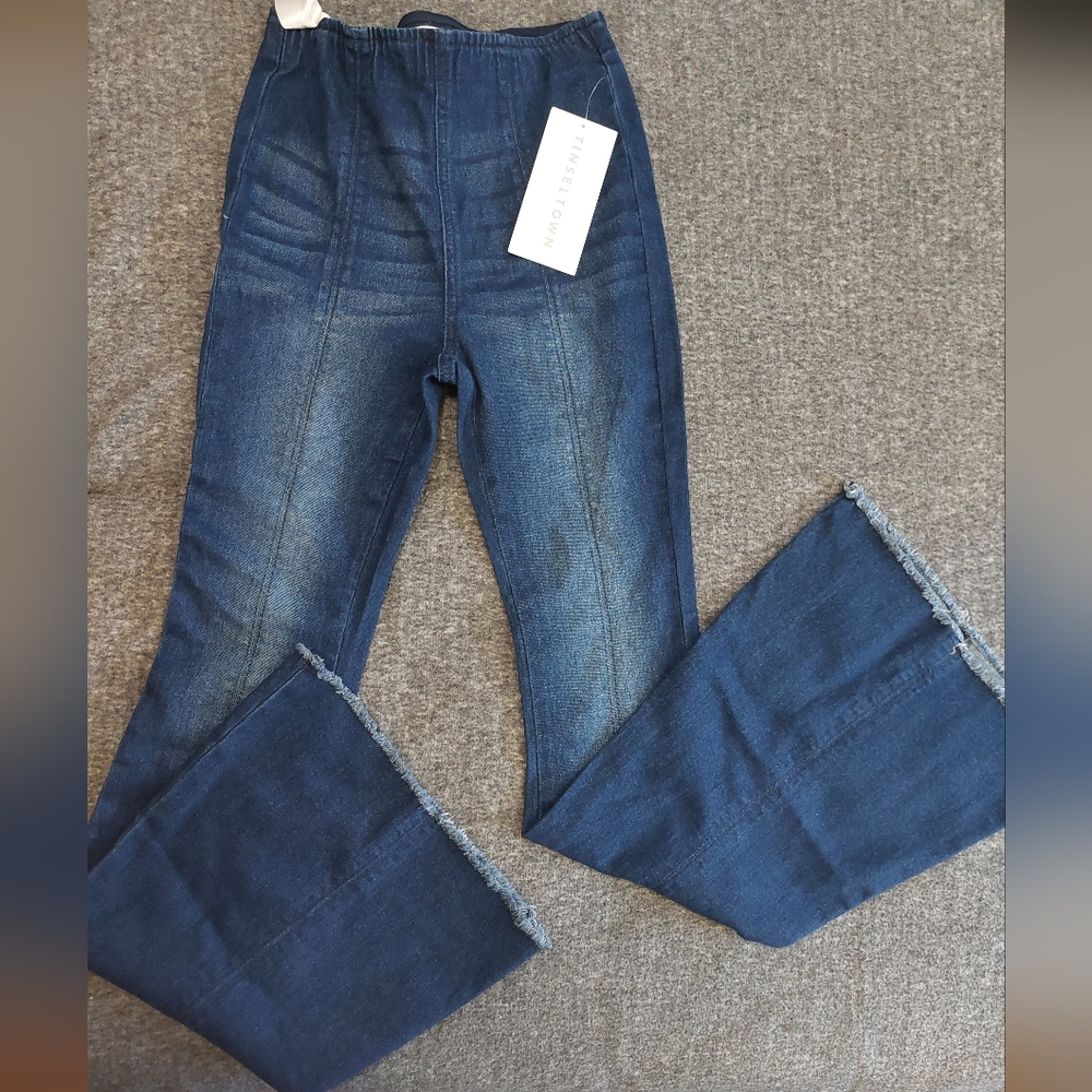 NWT Tinseltown Denim Blue Jeans - pull on - flare leg XS